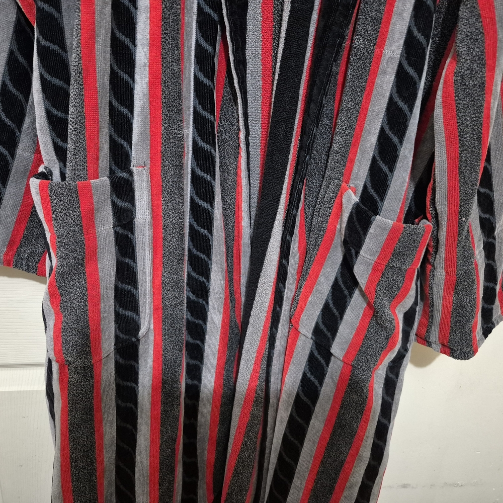 Hanes Classics Hooded Robe with Red and Gray Stripes - Picture 3 of 9